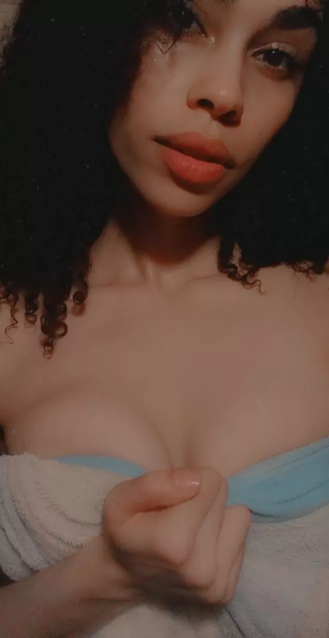 (f) let's chat 💕