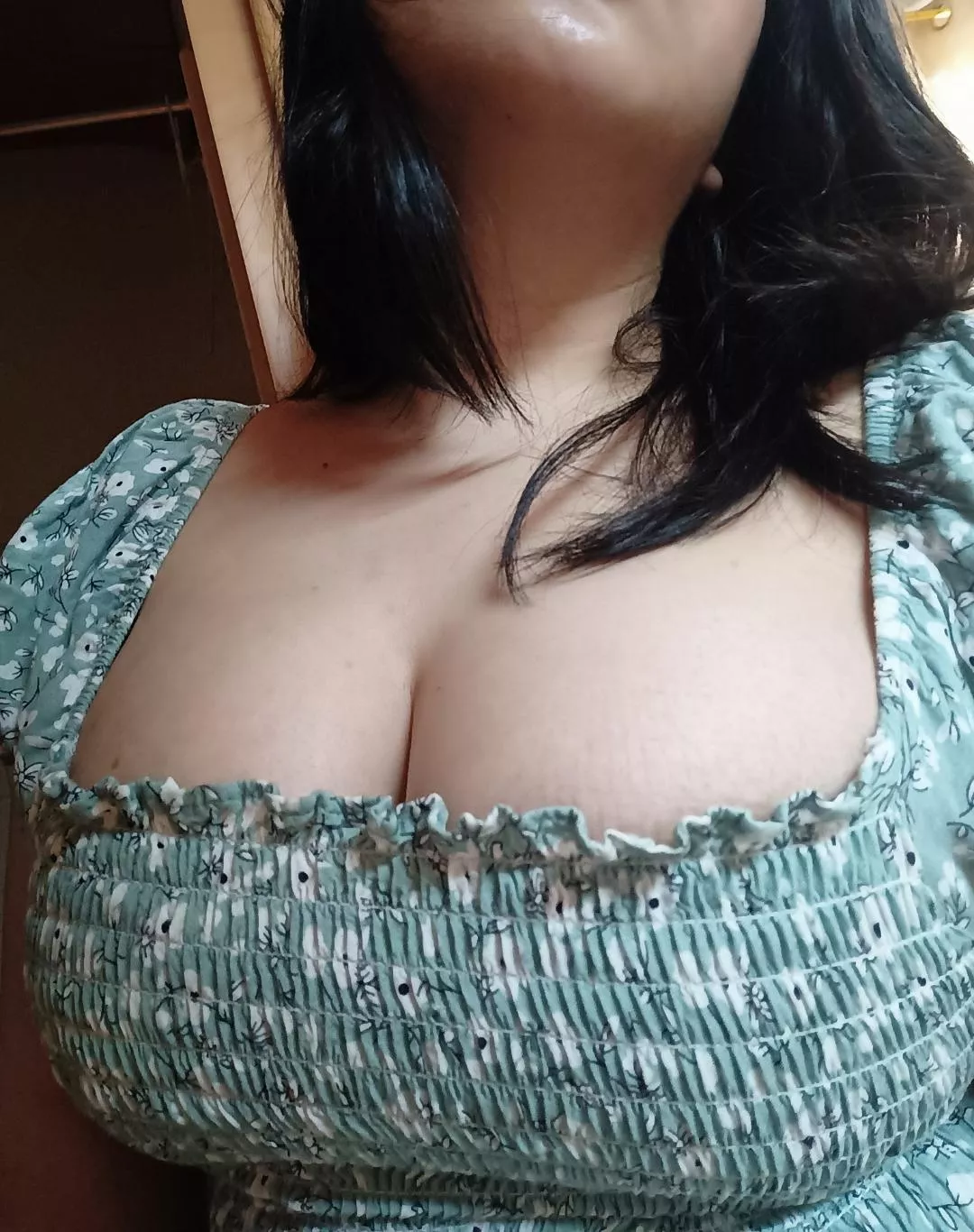 [F] Send hands.