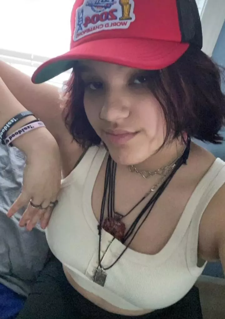 (F18) looking cute