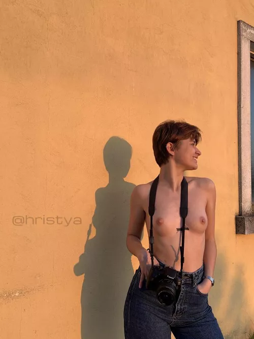 F19. Happy Friday 💋