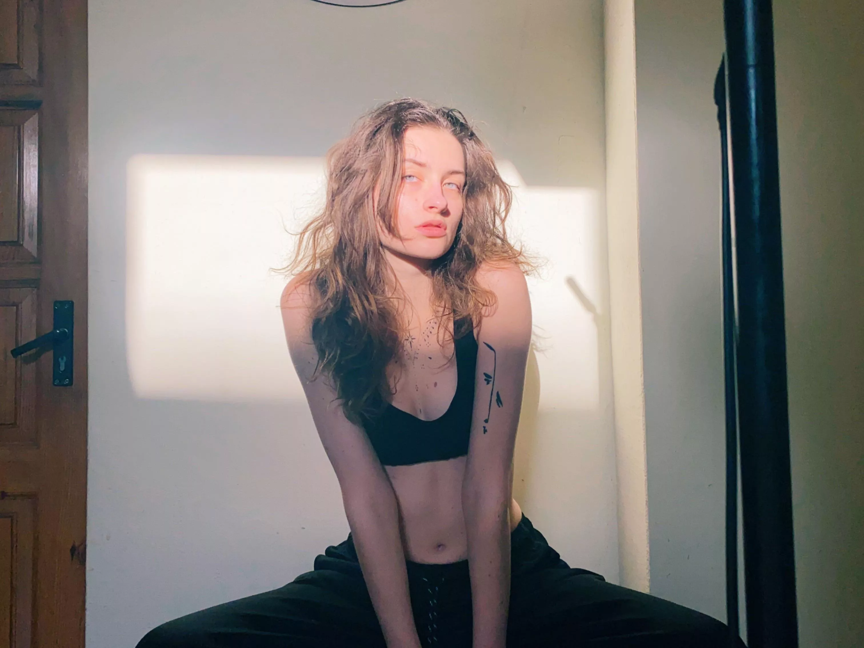 F20