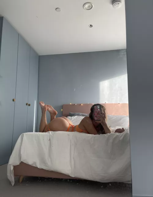 F21 My feet belong to you