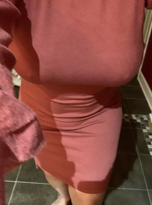 (F)60 Do you like my body con dress?