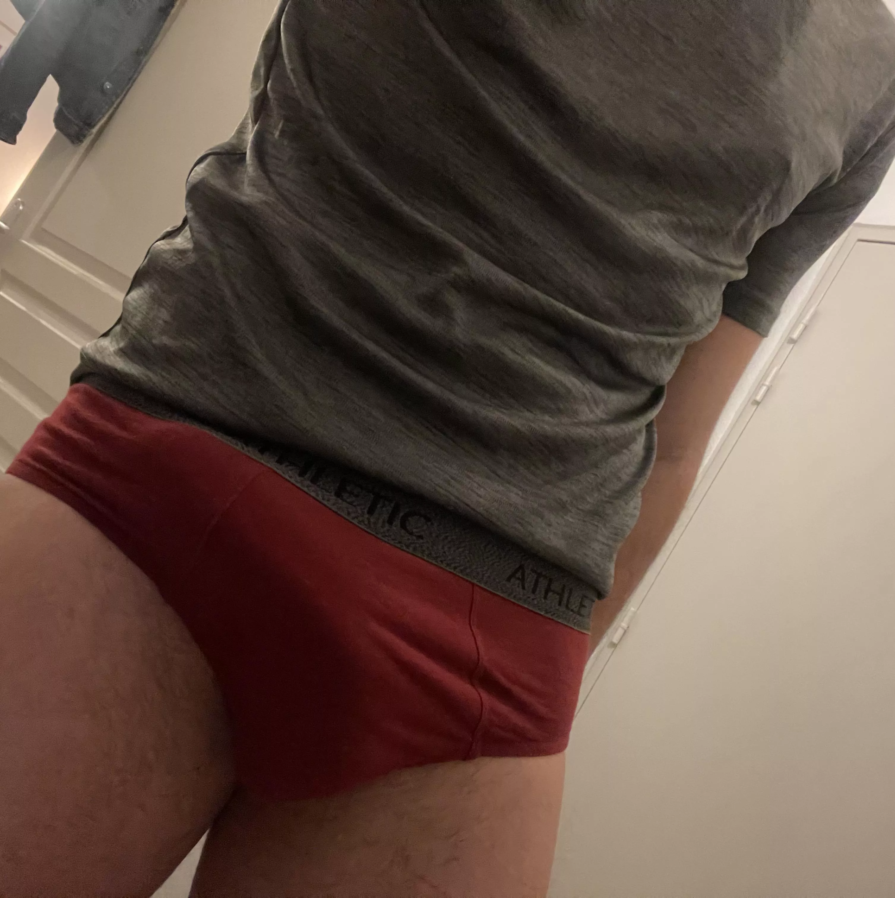 Feel horny 😏