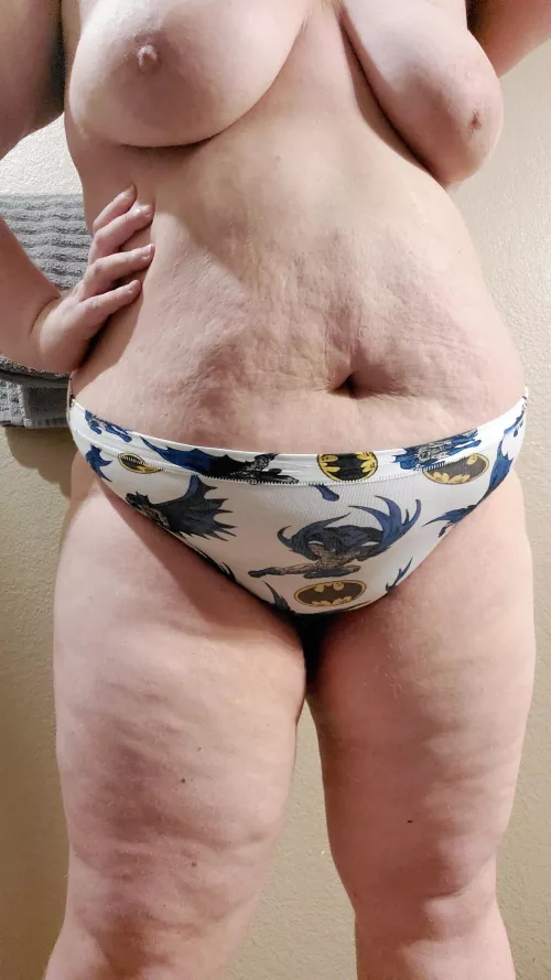 Feeling good about my soft tummy right now 🥰