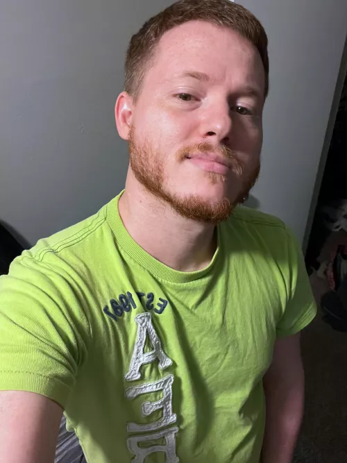 Feeling like a beard trim is in order tonight. Getting scruffy lookin