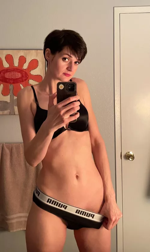 Feeling shy. Have you been with an introvert before?