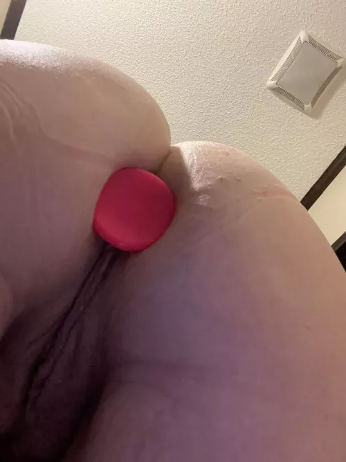 feeling the plug today (f)