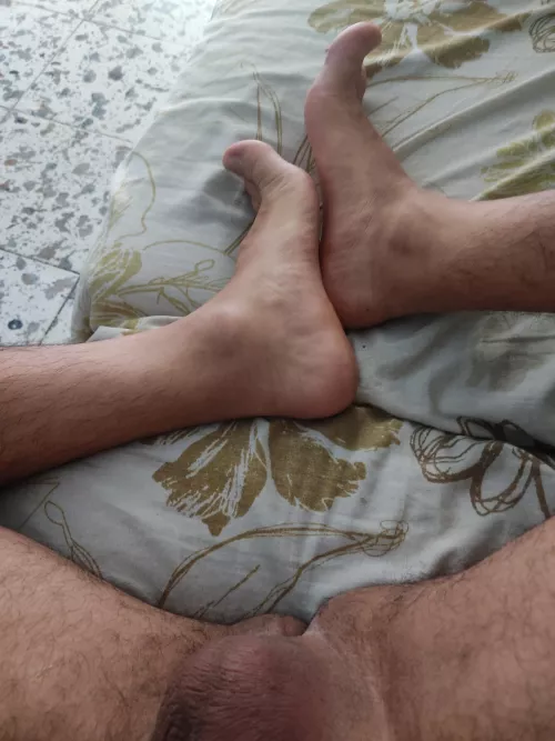 feet