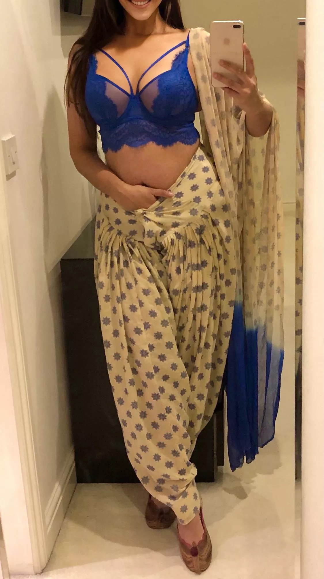Felt like wearing something traditional...👄 British Punjabi Indian