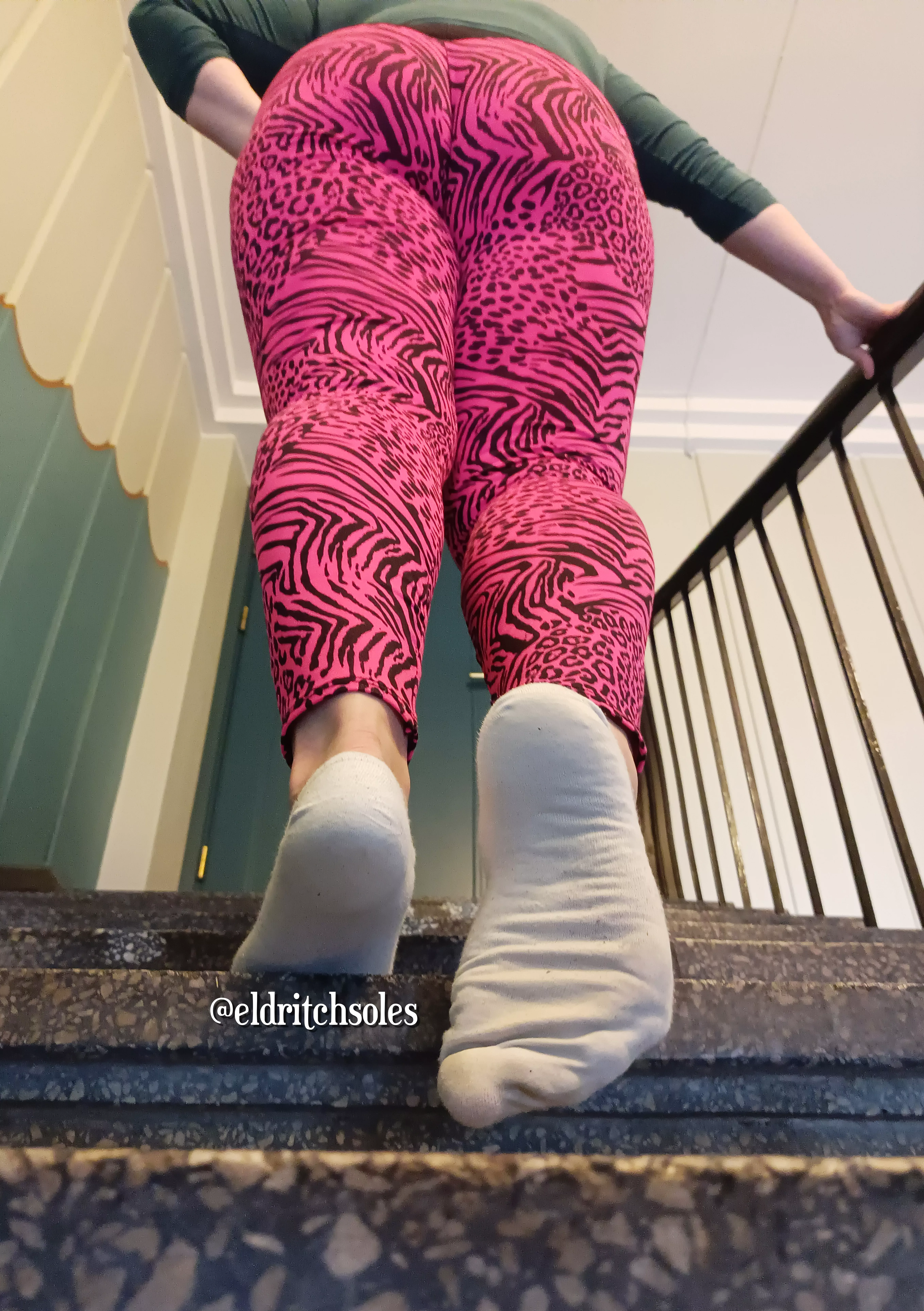 [female] Putting my best foot forward this week, how about you?