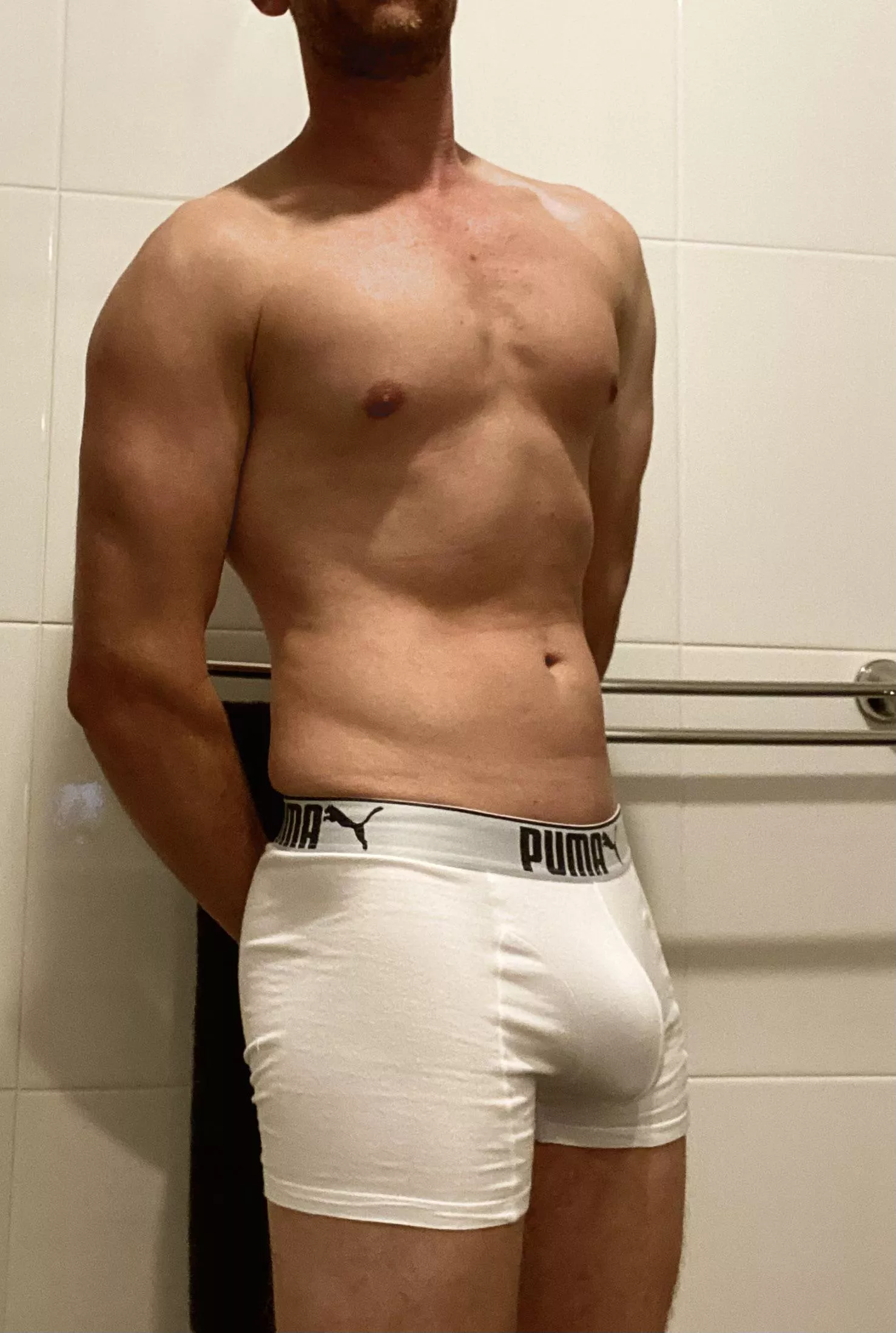 Filling out my white Puma‘s 🍆💦