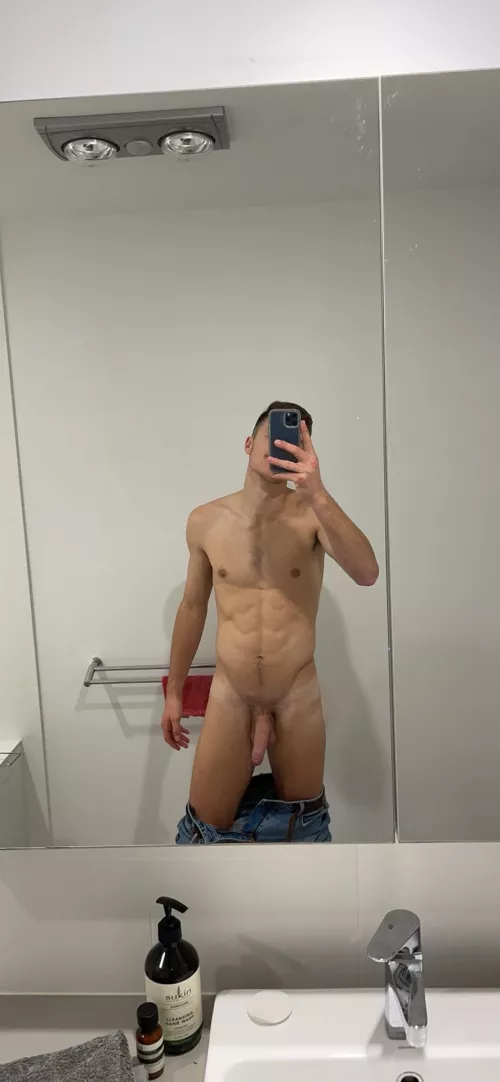 Finally made it to BNE, where are all my locals at? 😈