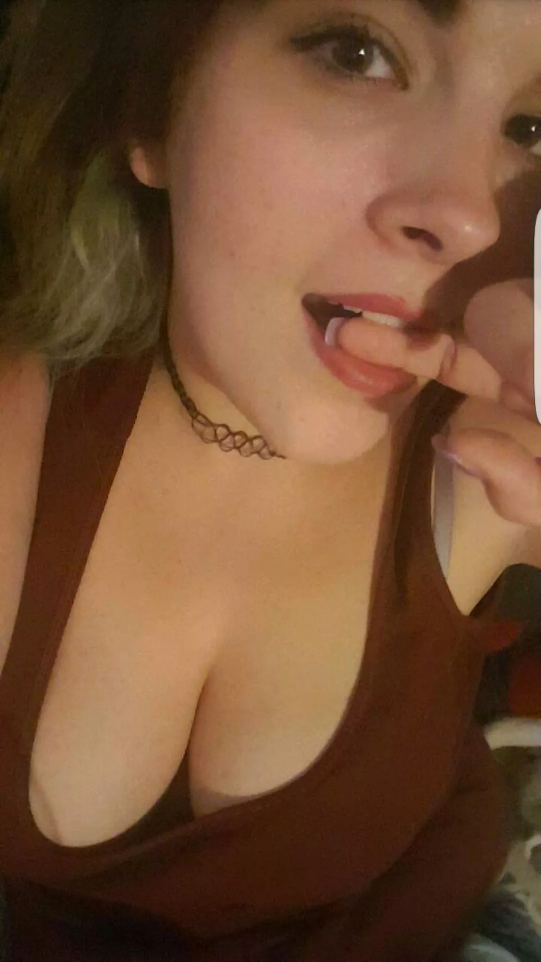 finger bite