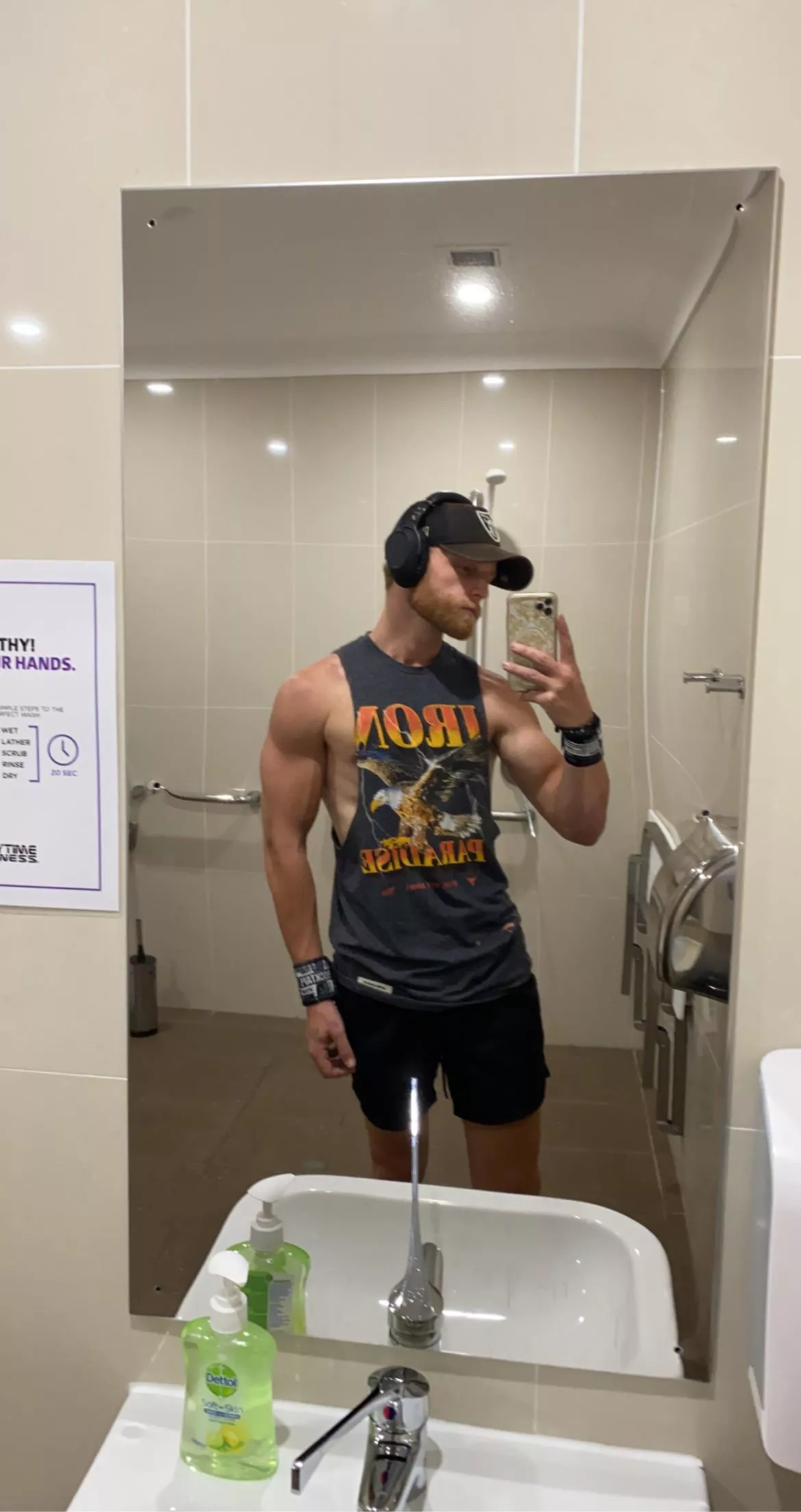 First time posting here 😈 Male 25 Australia
