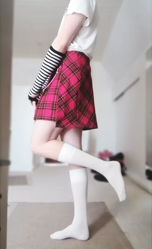 First time trying on a skirt ><