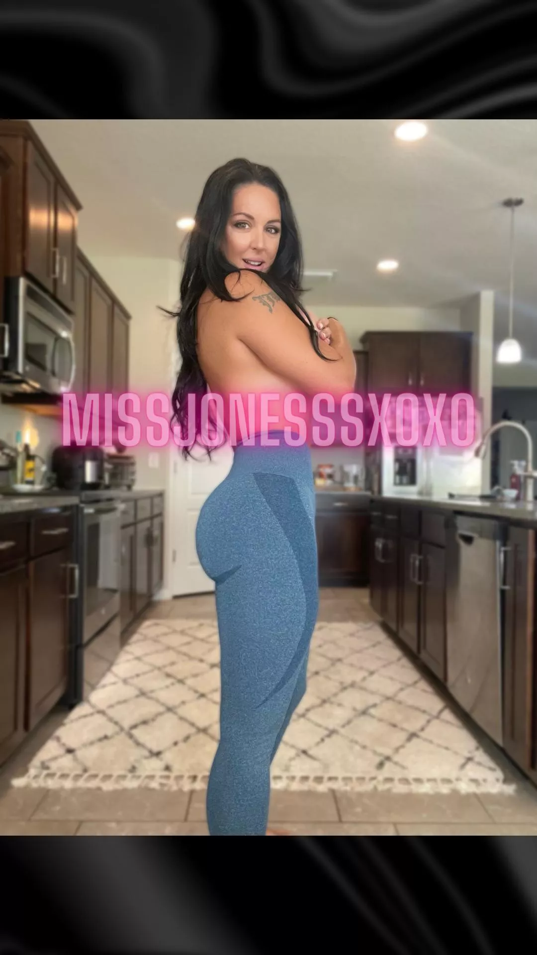 Fit yoga MILF
