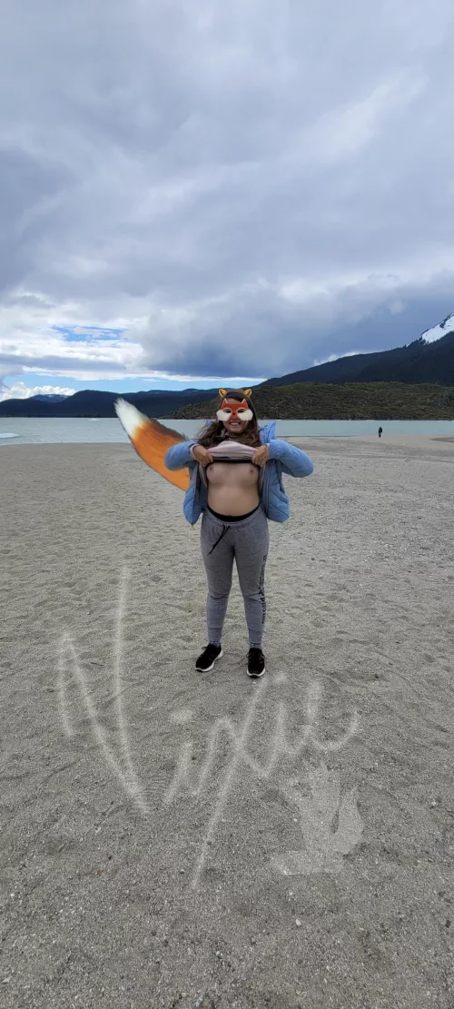 Flashing at the glacier in Juneau, AK 🏔️🦊