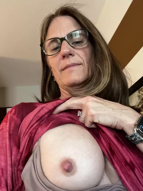 Flashing Friday! I like men now ! Lol 😂 April fools !!