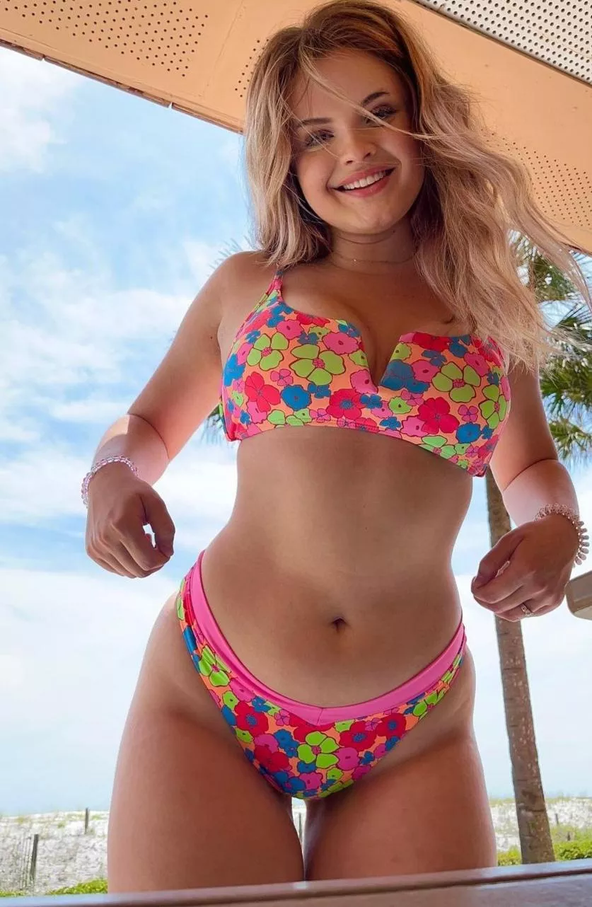 flowers blondie