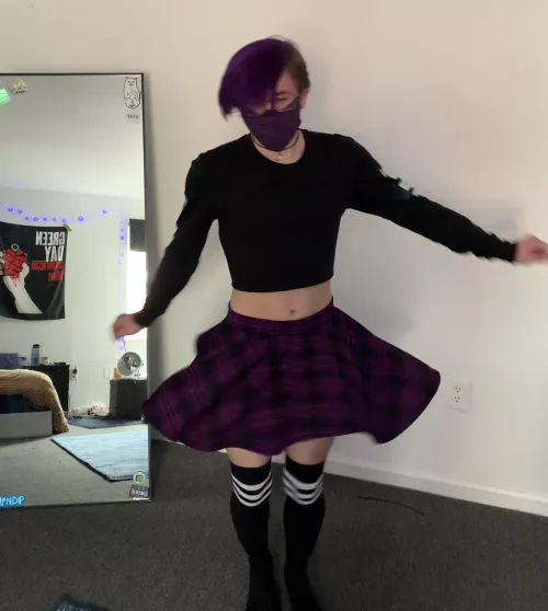 FLOWY! I can’t believe I’ve never gotten to twirl in a skirt before this is so much fun lol :D