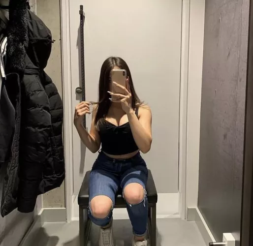 Follow me on Instagram for more 💋 (@lea._1210)