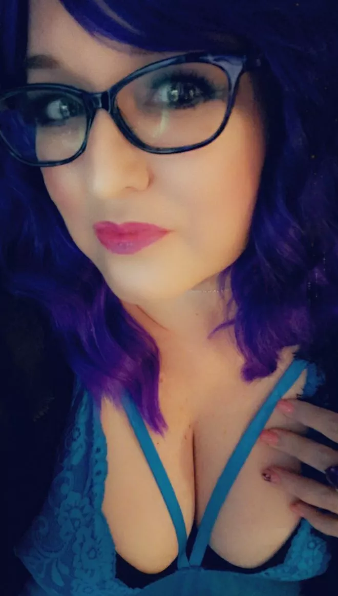 Follow my eyes and I'll take control of your weak mind [F]