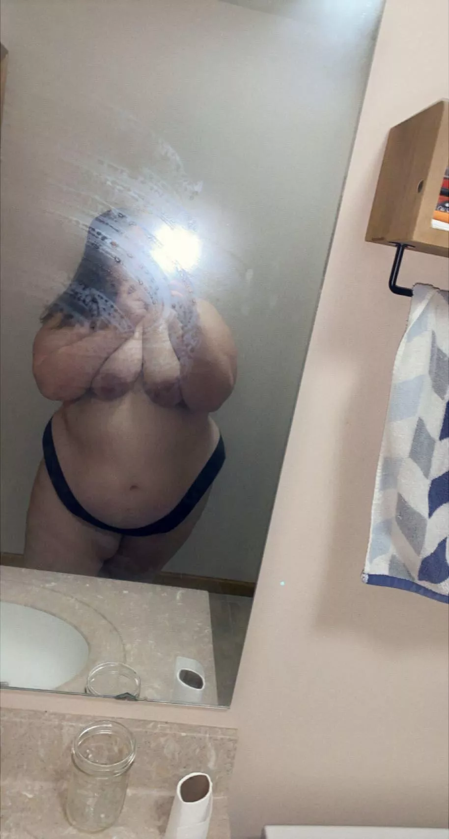 Follow my Twitter for more. @DaddynBaddie96 🤪