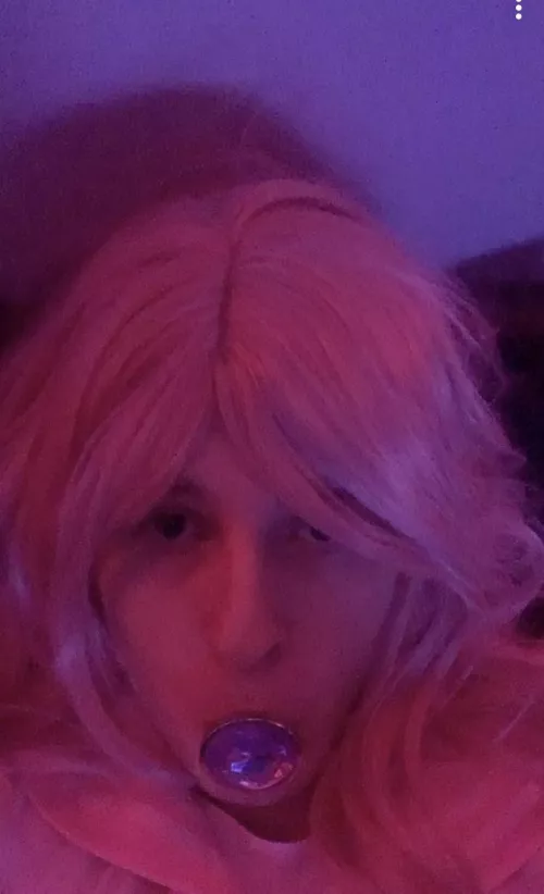 Forced to show face for a week on here hopefully no one I know sees this lol