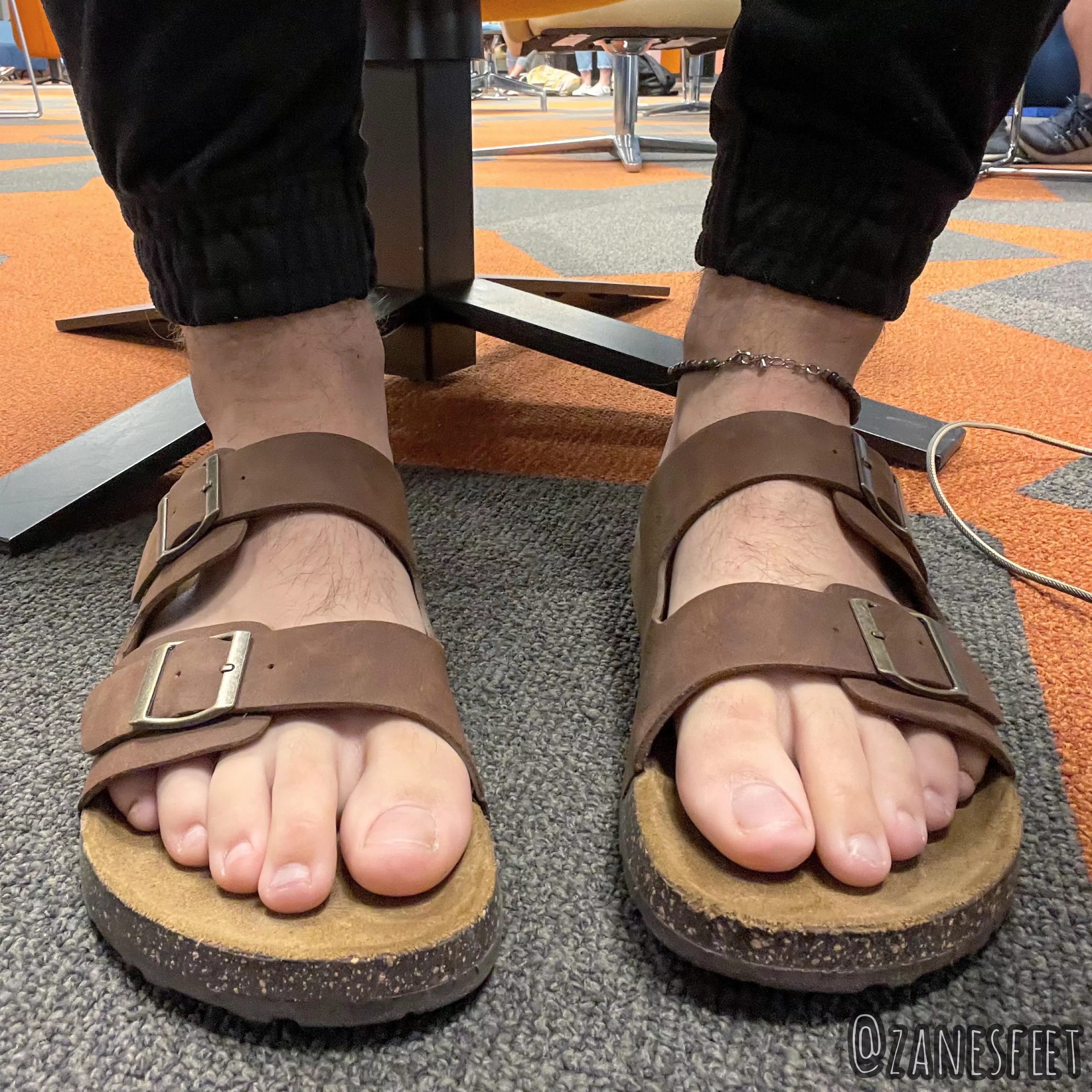Fresh new sandals😜