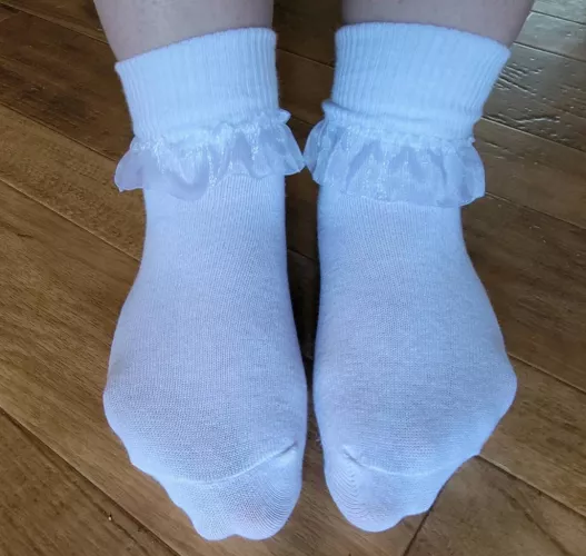 Frilly Worn Used Socks