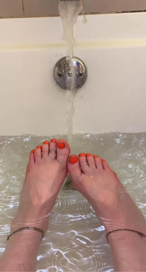 Fun in the hotel bath