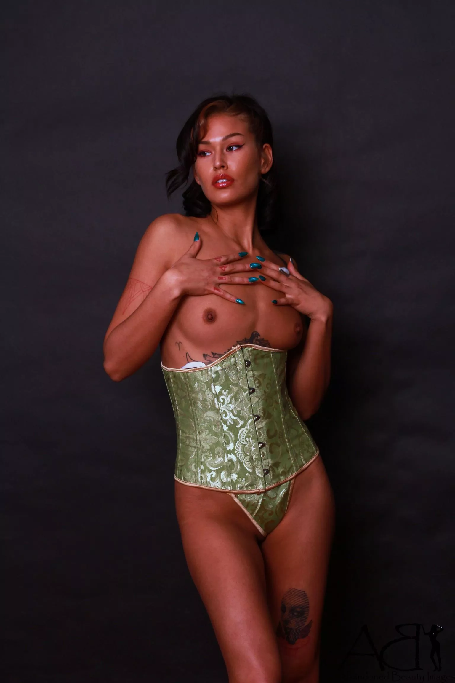 Gabrielle Lynn [oc]