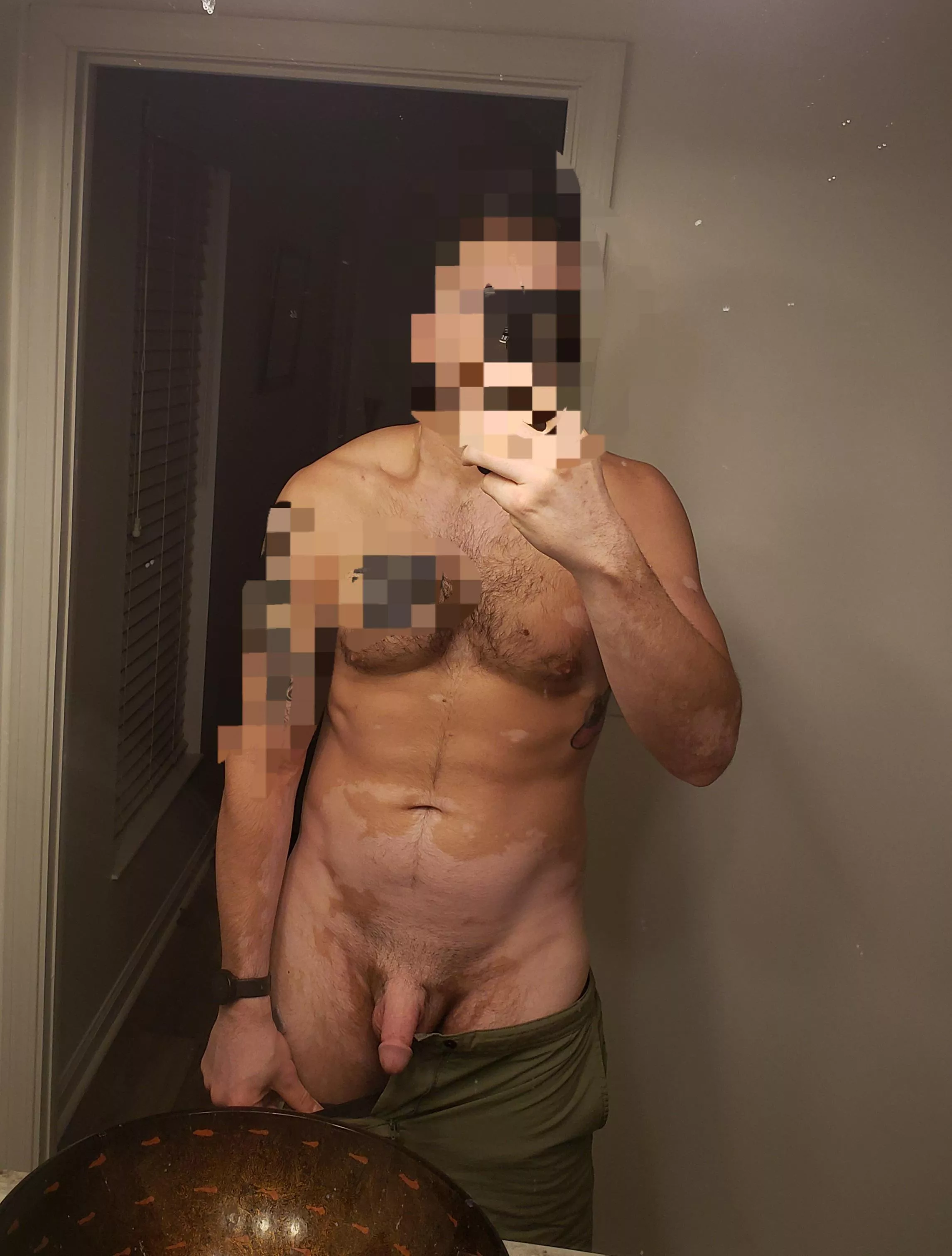 get in those dms ;)
