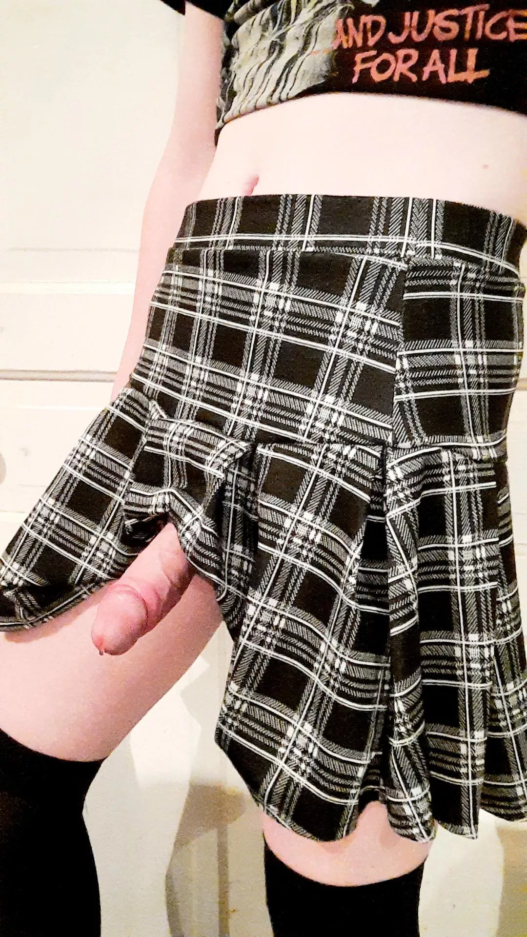 get under my skirt?
