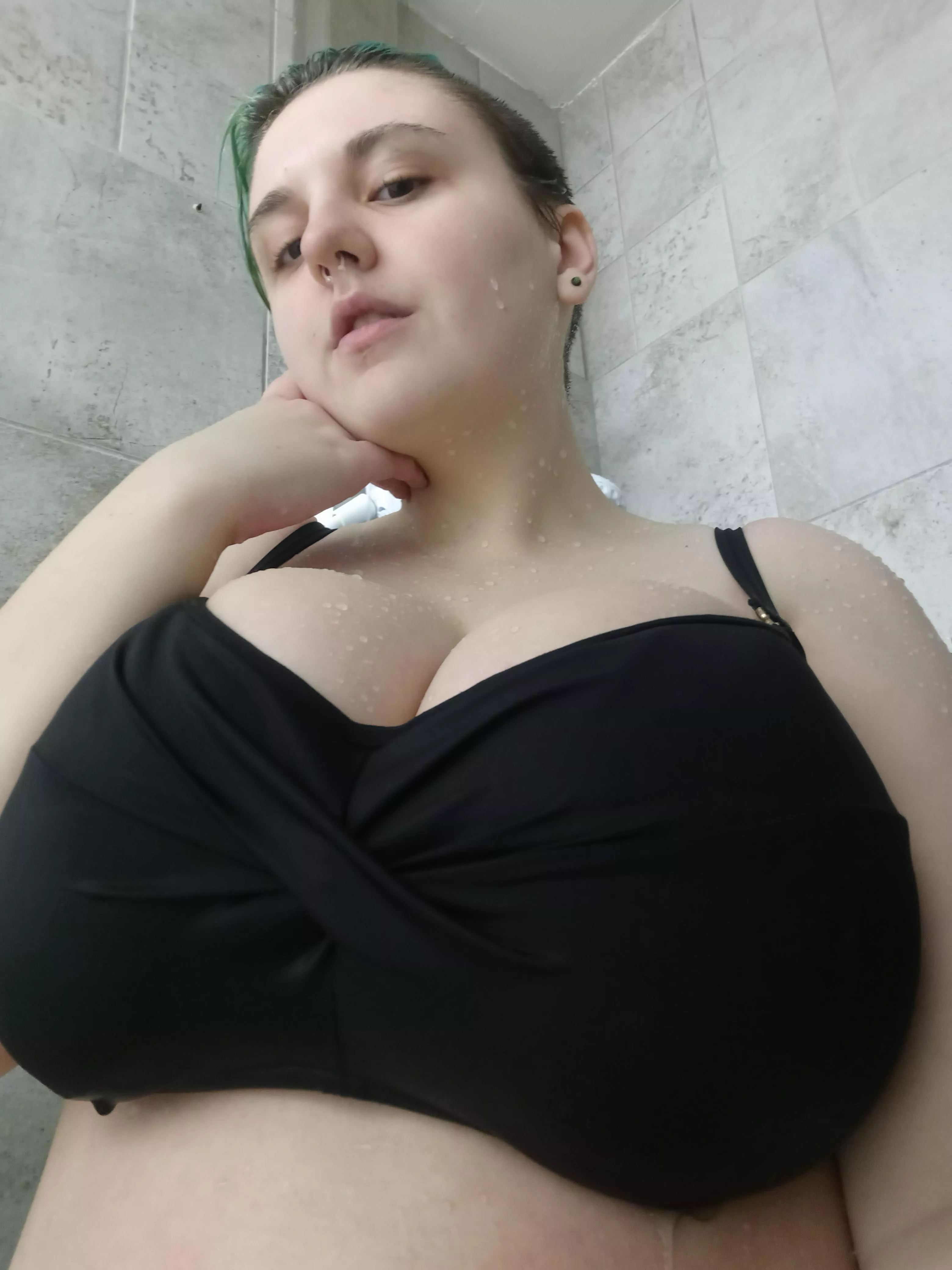 Giant pooly boobies