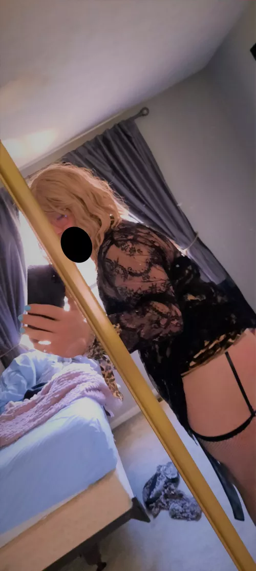 glad you're working from home today daddy, what are we gonna do 😉