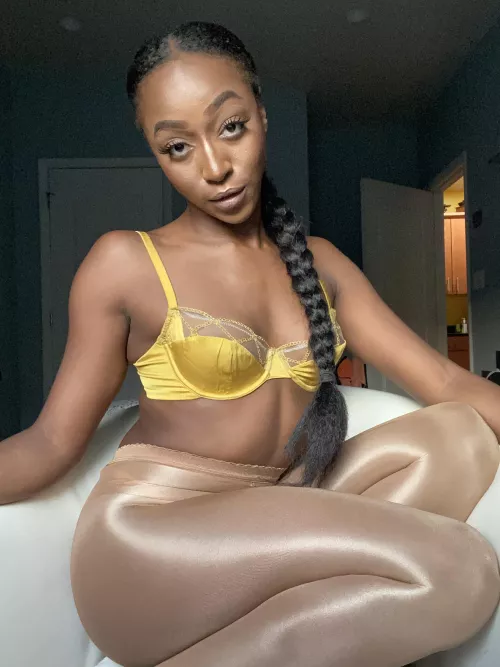 Glistening like gold 🌟