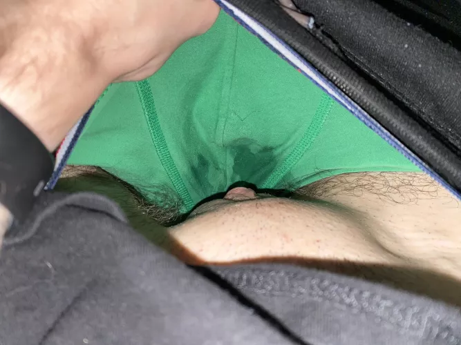 gonna be edging and playing with myself all day while my gf works from home and can’t help. let’s sext all day and play. feed my cheat kink 😉 🥵