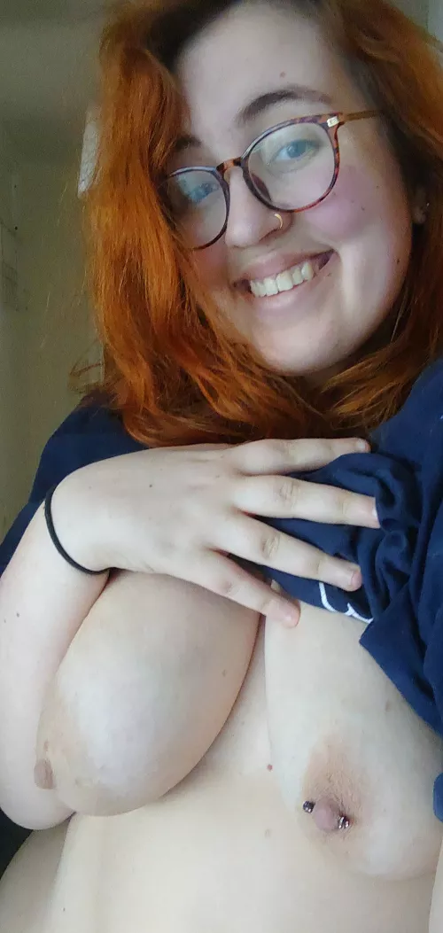 Good Afternoon Lovelies 😘 my apologies for the late post I fell back asleep and clearly I needed the sleep because look at the time!! Hope yous have great weekends :)