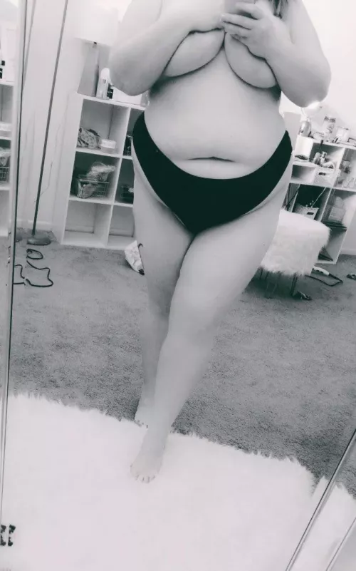 Good morning to cute guys that like fat girls only