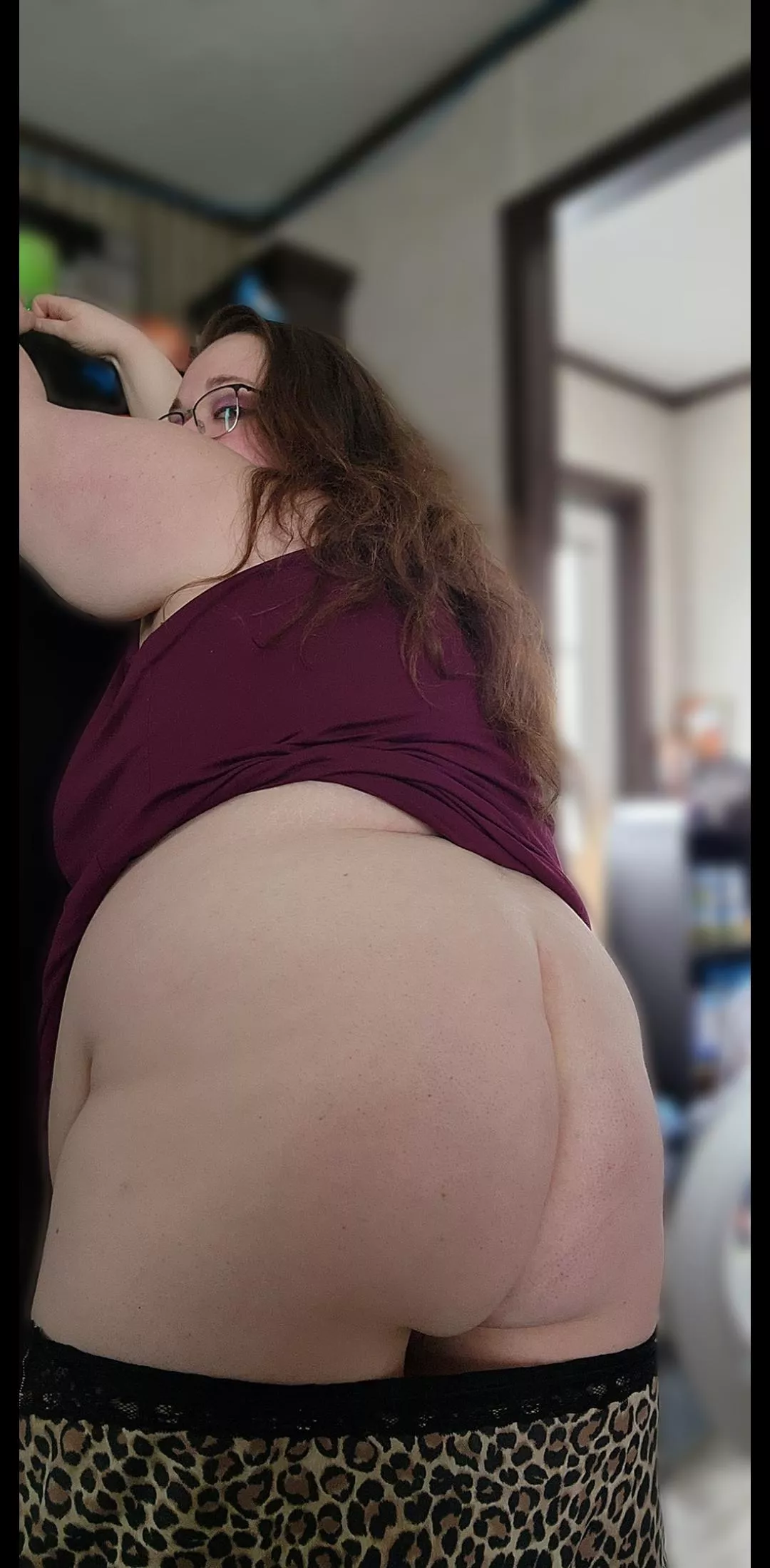 good morning wanna come spank me? 😏