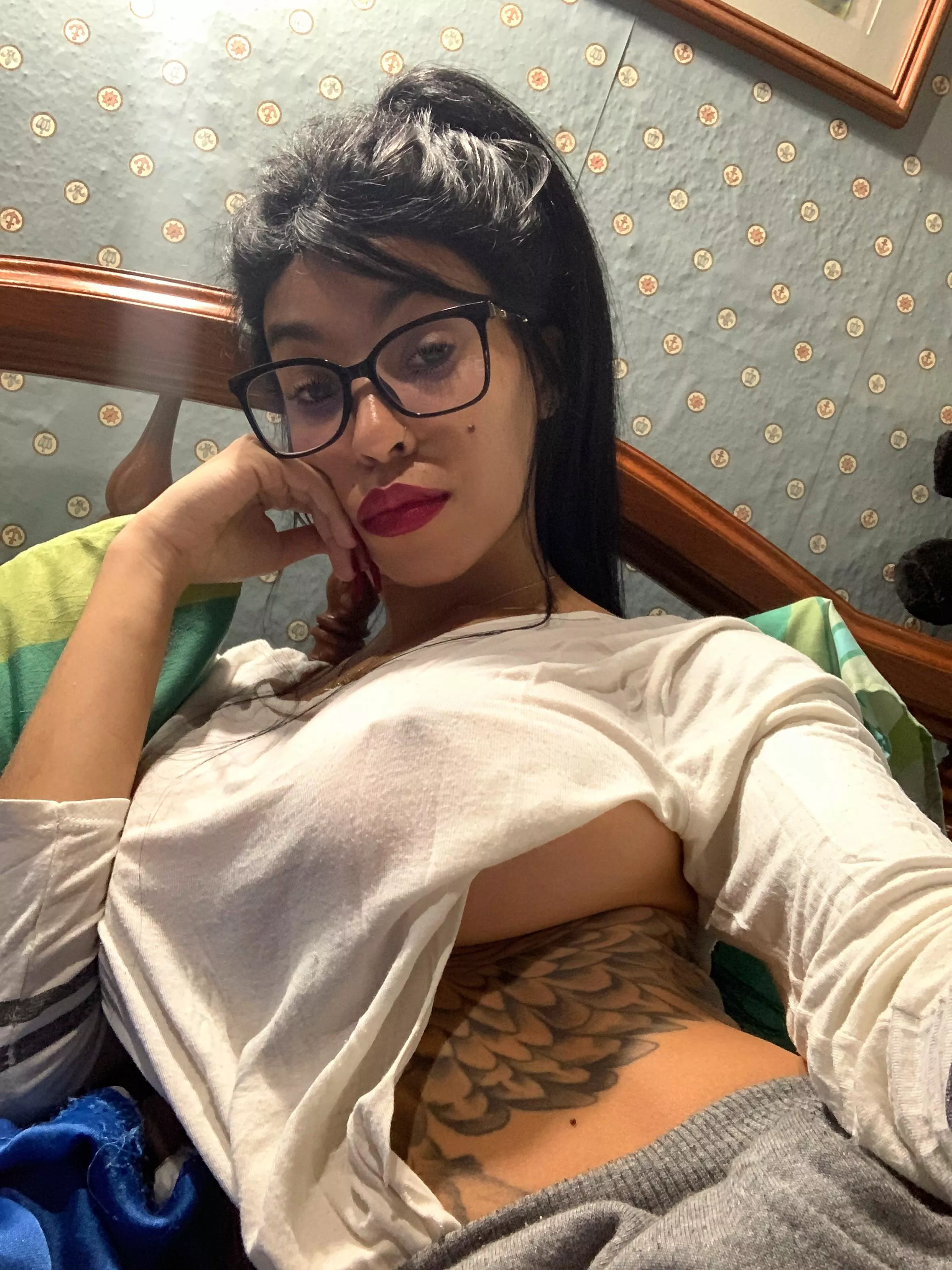 Good night, not bra