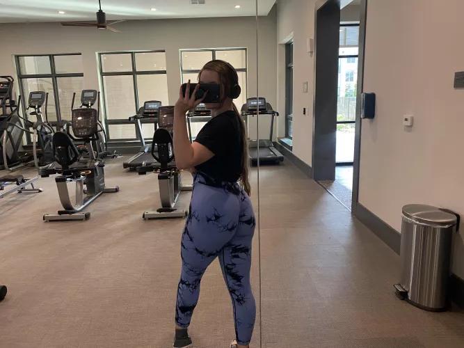 Goodnight 🌙 [altgirl]