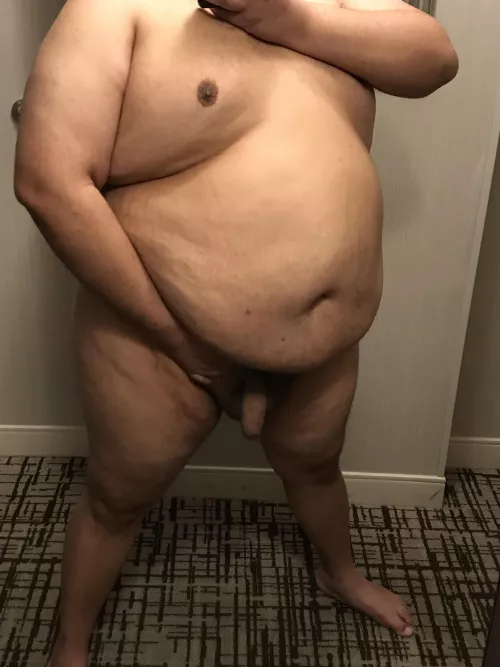 Got a room all for myself in Vegas, Any lady would like to keep company?😉