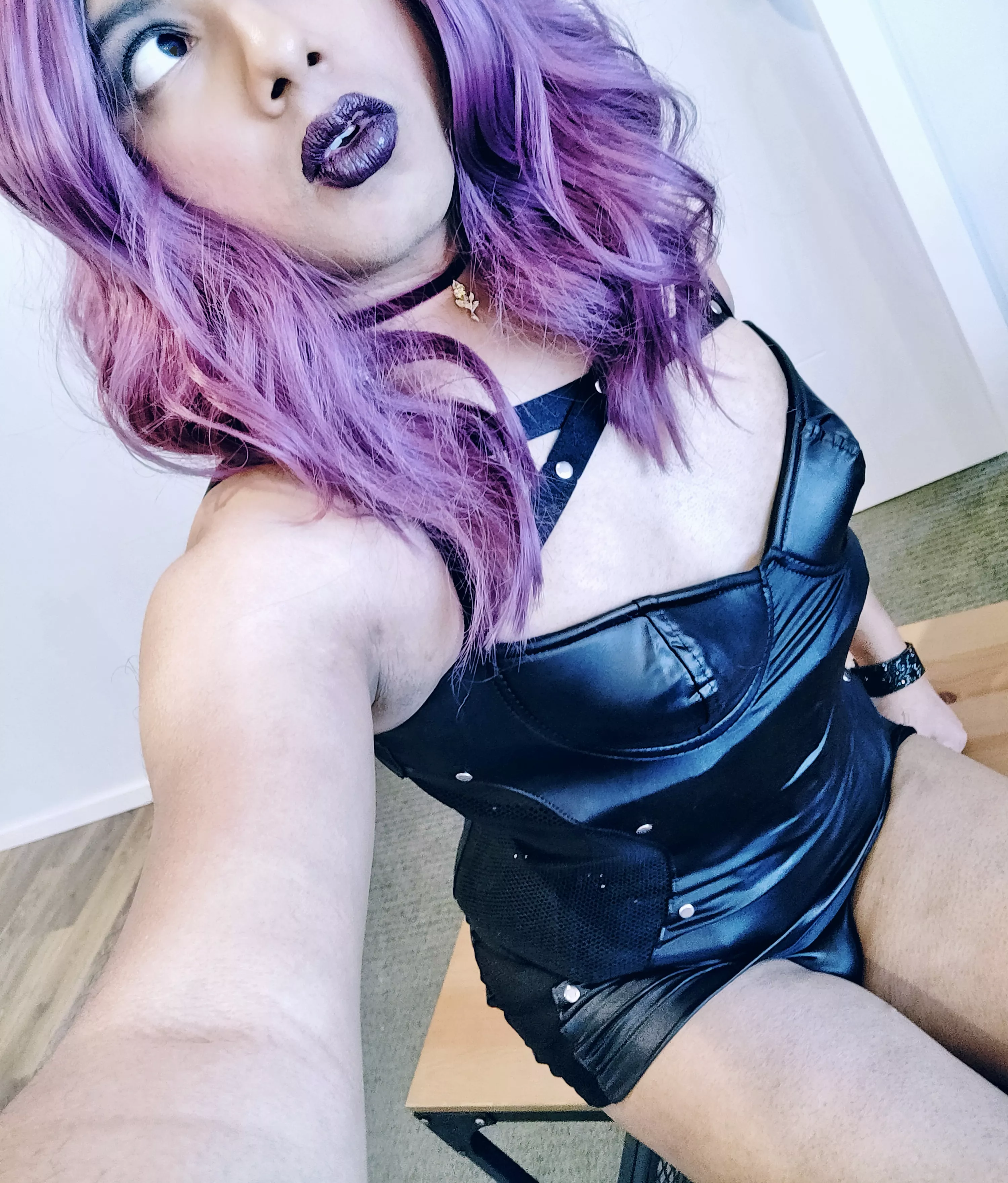 Goth wifey 💜