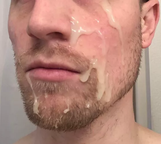 Gotta give him a nice facial every morning 😏