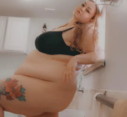 Grab a handful of whatever 🍑👅😘