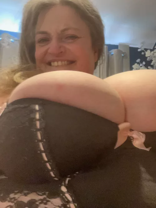 Great selfie don’t you you think xxxx