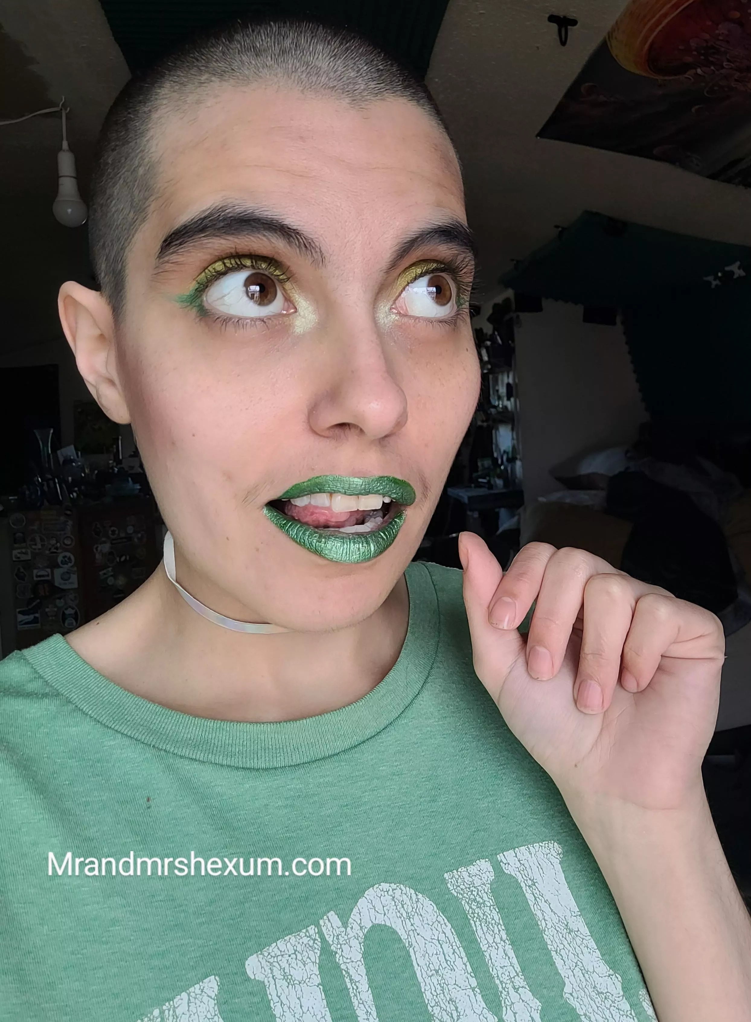 Green lips today🍏